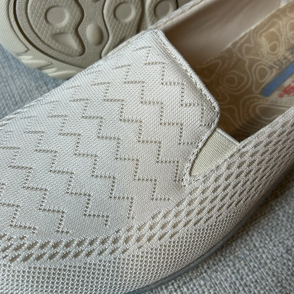 Skechers Women's Reggae Fest - Willows
Size 9 - Picture 15 of 15